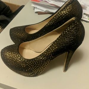 Chicastic platform heels size 9